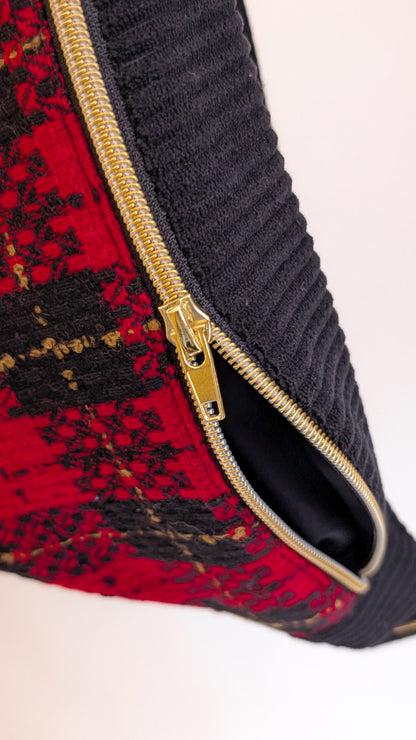 Bouclé Bauchtasche Rot-Schwarz – Handgemachte Crossbody Tasche LIMITIERT