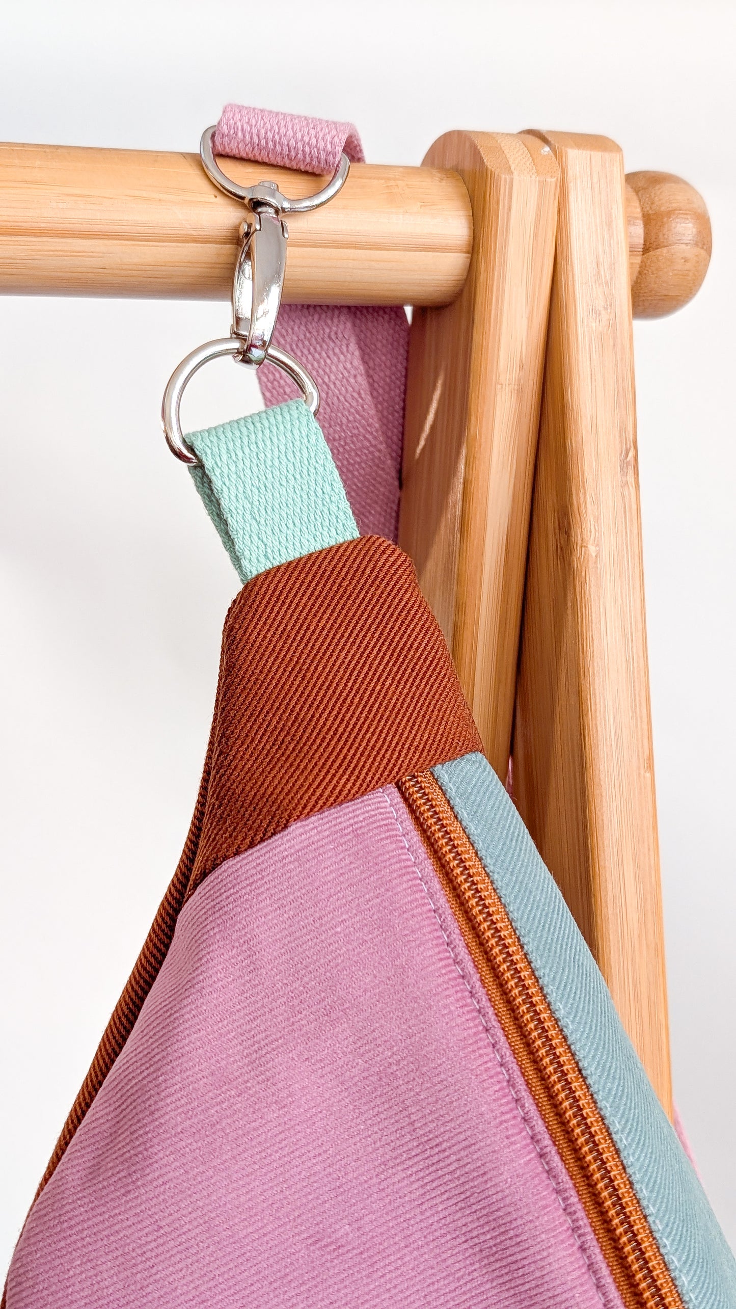 Herbstliche 80s Bauchtasche Cross Body Bag Tupfen Pastell CORD