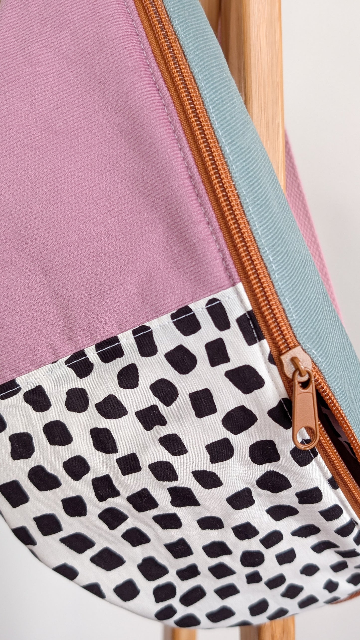 Herbstliche 80s Bauchtasche Cross Body Bag Tupfen Pastell CORD