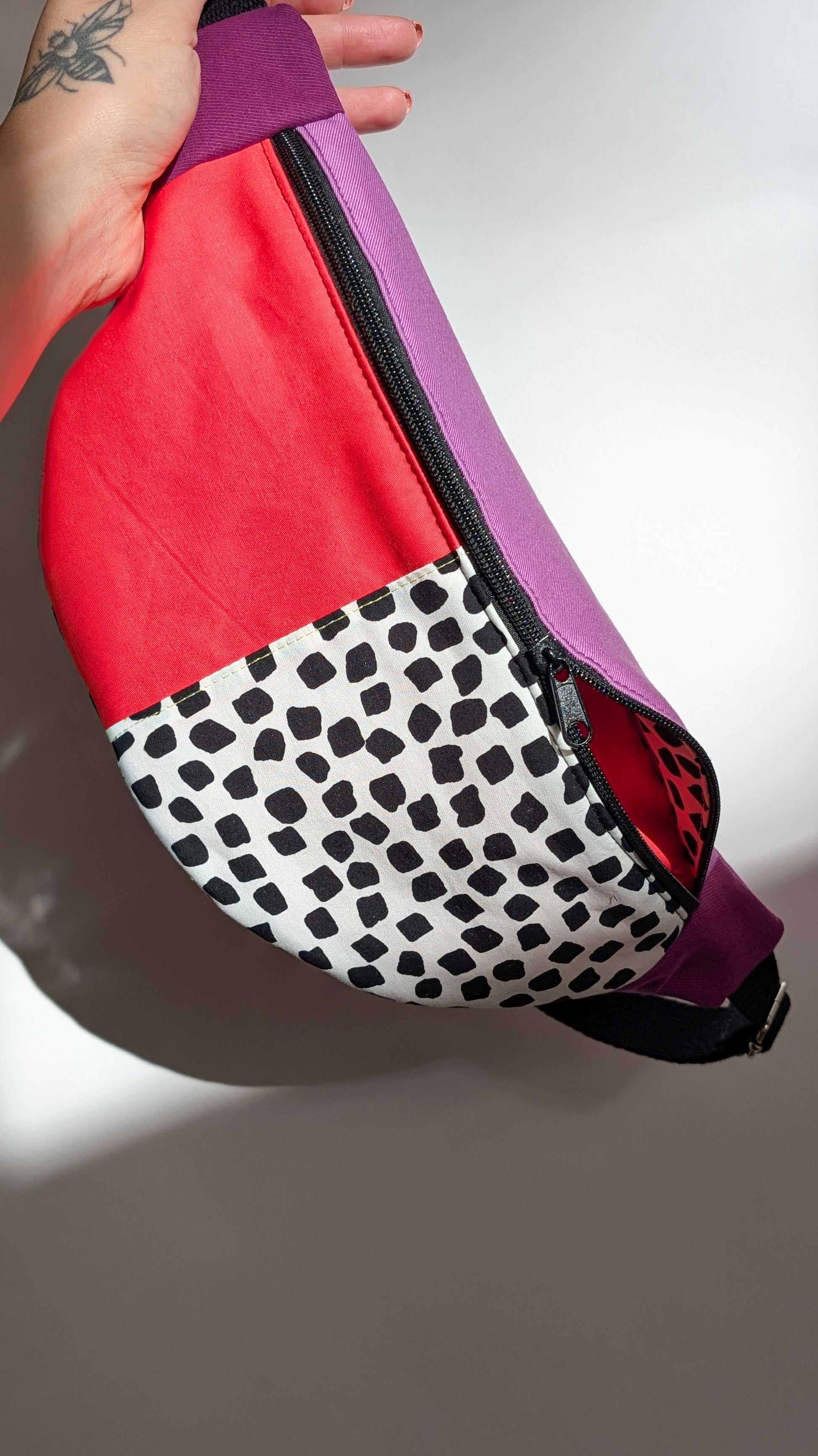 80s Patch Hipbag Bauchtasche Colorblock Cross Body Bag Vibrant Coral & Lavender