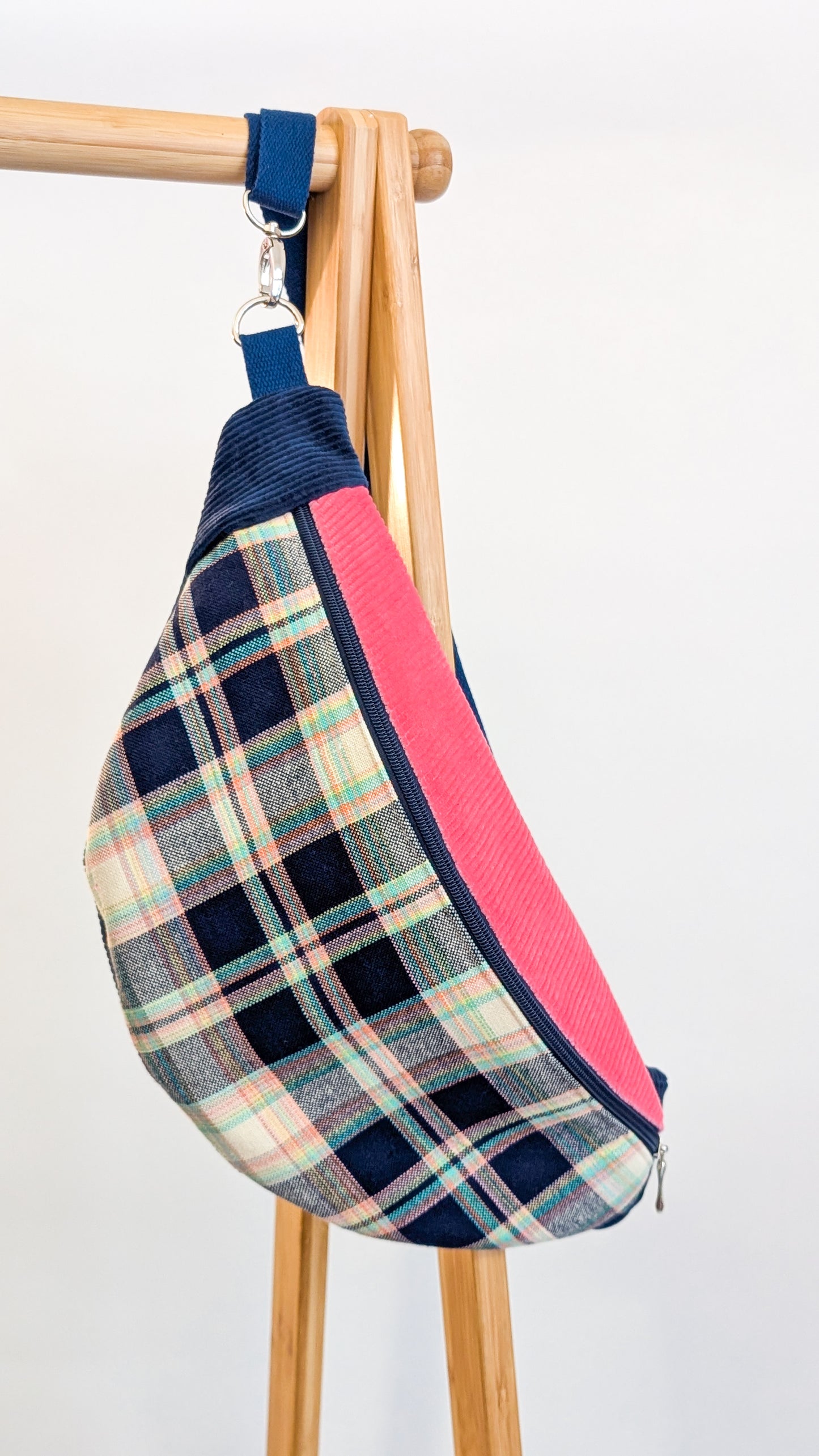 Große XL Upcycling Umhängetasche Cord & Karos Navy/Pink/Mint