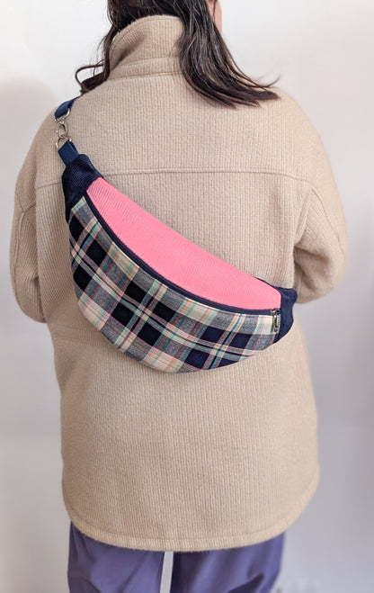 Große XL Upcycling Umhängetasche Cord & Karos Navy/Pink/Mint