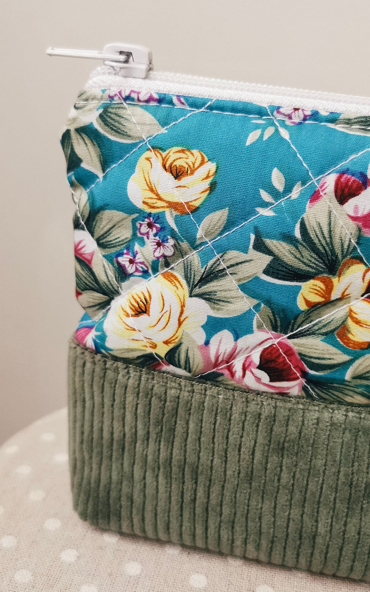 Quilt Kosmetiktasche Kosmetikbeutel Rosen Blumen TÜRKIS Cord