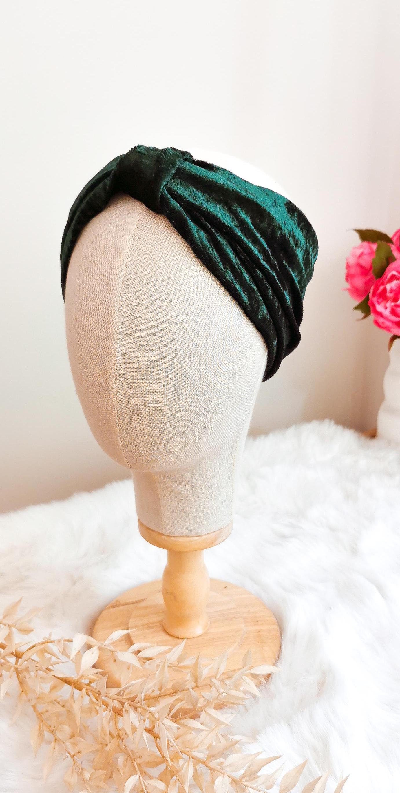 Dunkelgrünes Stirnband aus stretchigem Samt