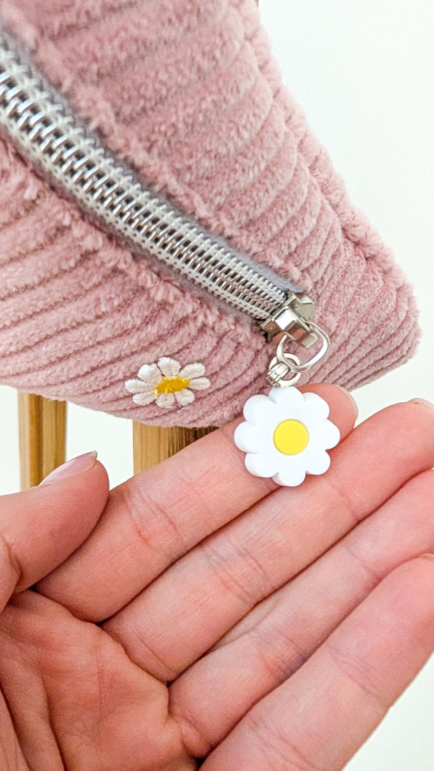 Pastell Cord Hipbag Bauchtasche Daisies - 2 Farben