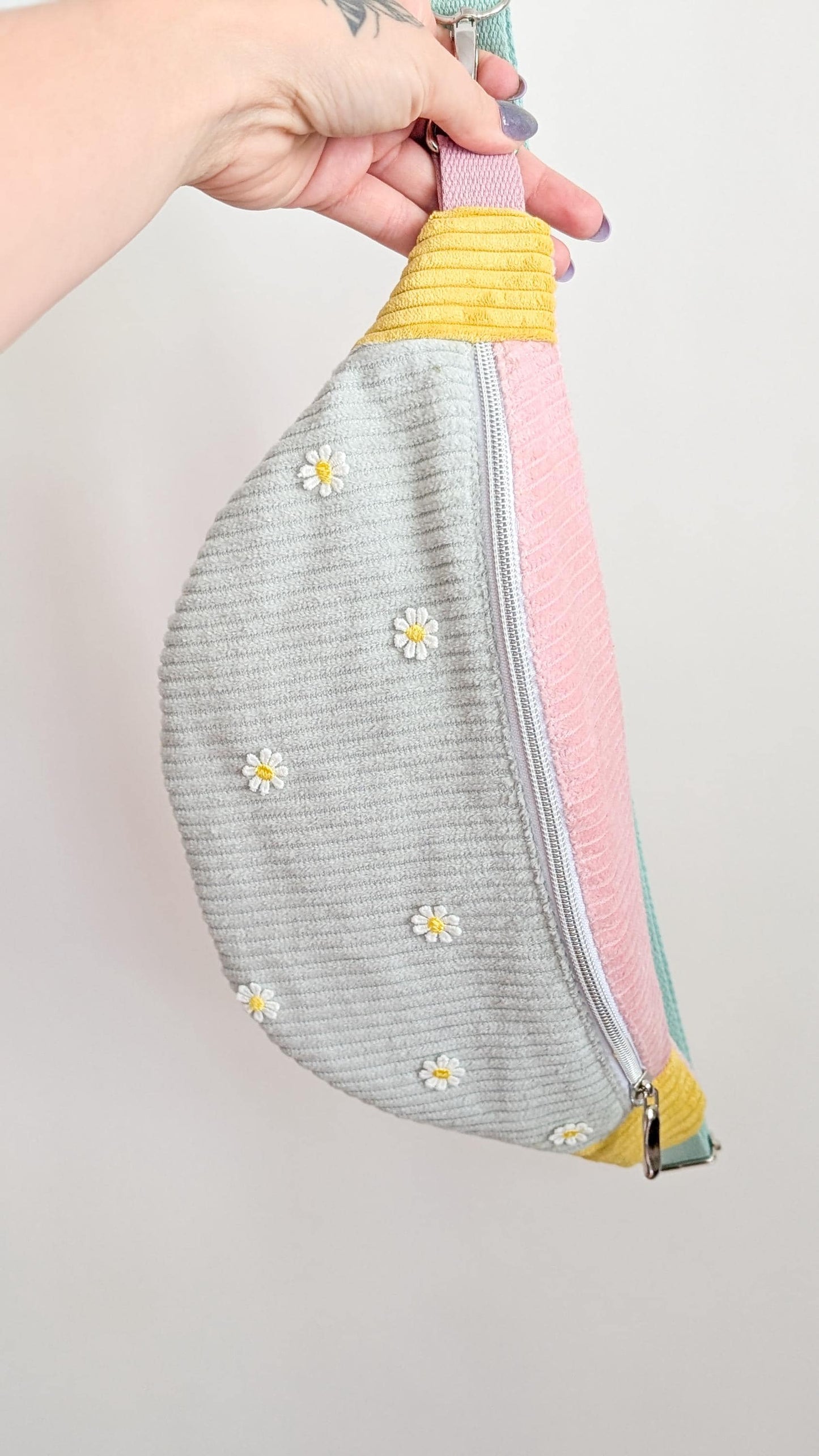 Pastell Colorblocking Cord Hipbag Bauchtasche Daisies Mint/Rosa/Gelb