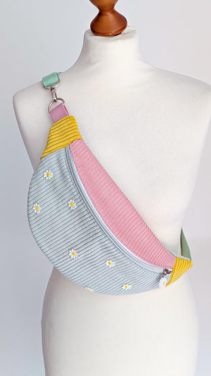 Pastell Colorblocking Cord Hipbag Bauchtasche Daisies Mint/Rosa/Gelb