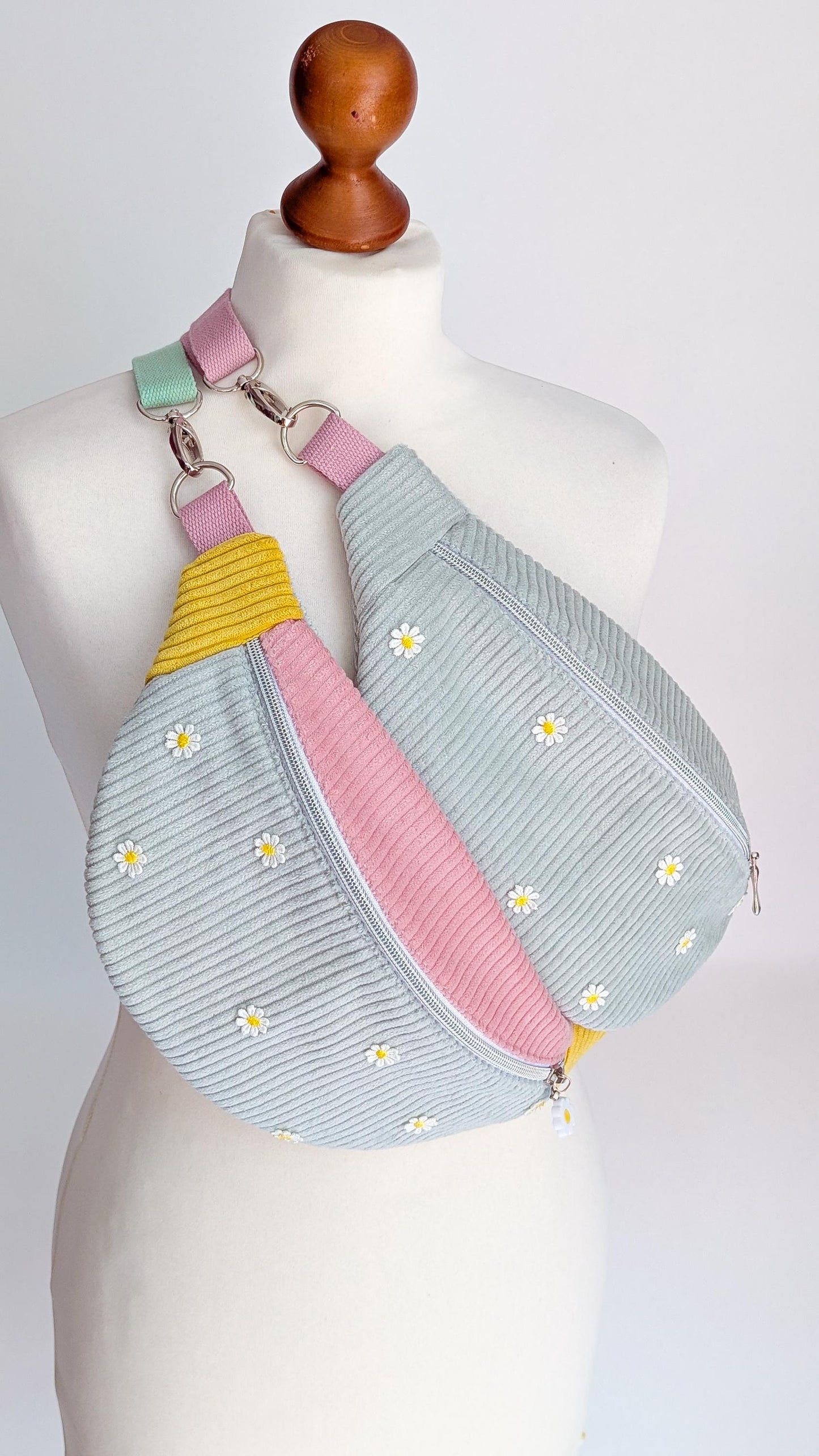 Pastell Colorblocking Cord Hipbag Bauchtasche Daisies Mint/Rosa/Gelb