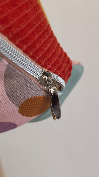 XL Crossbody Bag – bunte Color-Blocking Umhängetasche mit geometrischem Muster