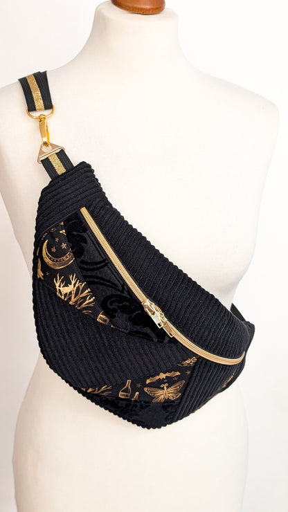 Zero Waste Bauchtasche Crossbody Bag Schwarz Gold Witch Halloween EINZELSTÜCK