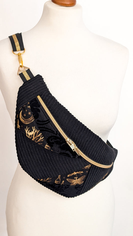 Zero Waste Bauchtasche Crossbody Bag Schwarz Gold Witch Halloween EINZELSTÜCK