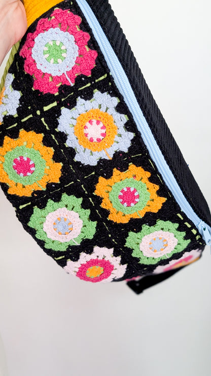 Upcycling XL Cord Bauchtasche Granny Squares Häkel Tasche LIMITIERT