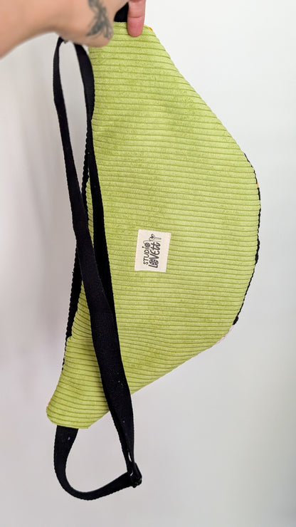 Upcycling XL Cord Bauchtasche Granny Squares Häkel Tasche LIMITIERT
