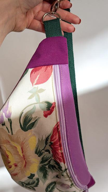 Upcycling Bauchtasche Granny Hipbag Flieder Blumen - 2 Styles
