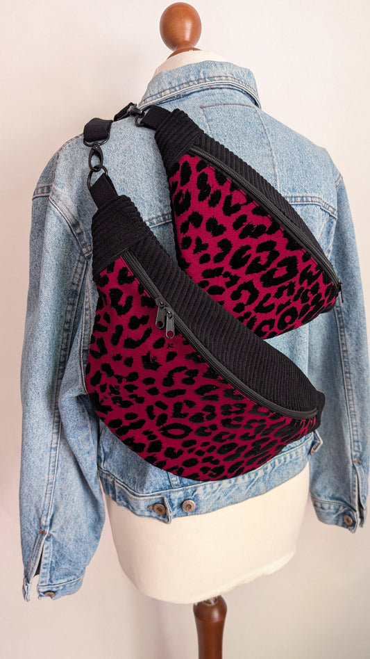 Cord XL Bauchtasche Burgund Schwarz Leopard