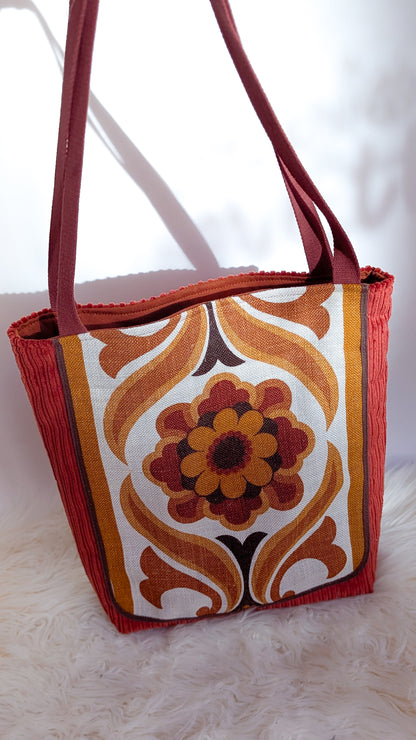 Upcycling Tote Bag Einkaufsbeutel Nachhaltige Einkaufstasche "Omi's 70's Table"