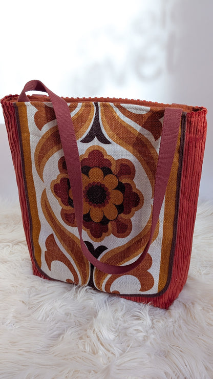 Upcycling Tote Bag Einkaufsbeutel Nachhaltige Einkaufstasche "Omi's 70's Table"