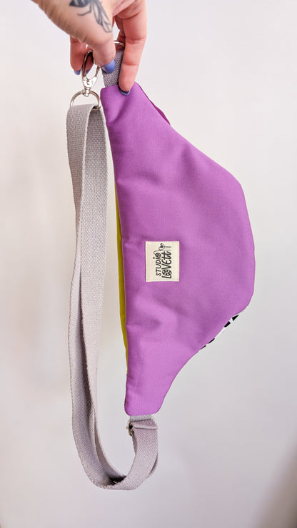 80s Hipbag Bauchtasche Cross Body Bag Tupfen Pastell Lavendel