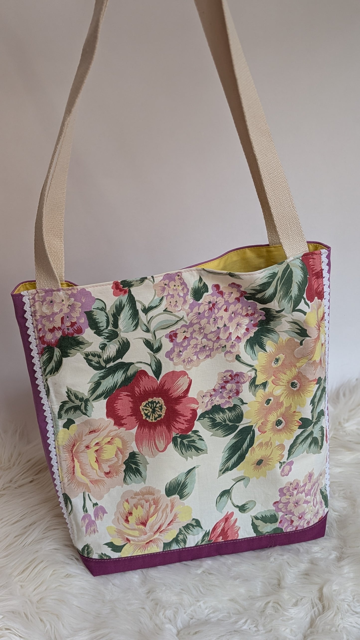 Upcycling Tote Bags Nachhaltige Einkaufstaschen von Omi