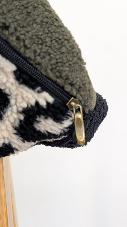 Große XL Umhängetasche Teddy Plüsch Crossbody Tasche Schwarz/Oliv