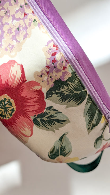 Upcycling Bauchtasche Granny Hipbag Flieder Blumen - 2 Styles