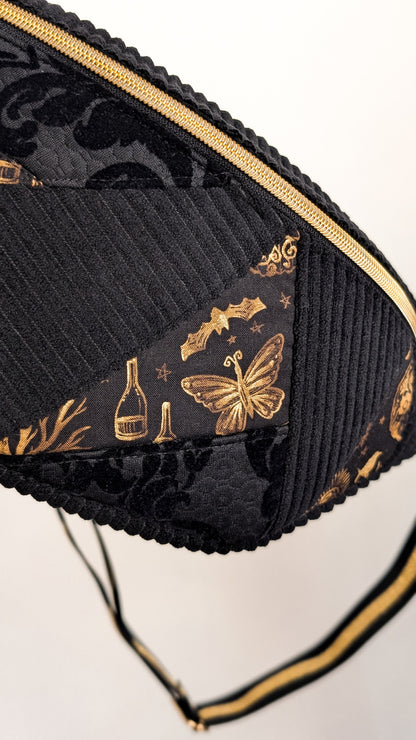 Zero Waste Bauchtasche Crossbody Bag Schwarz Gold Witch Halloween EINZELSTÜCK