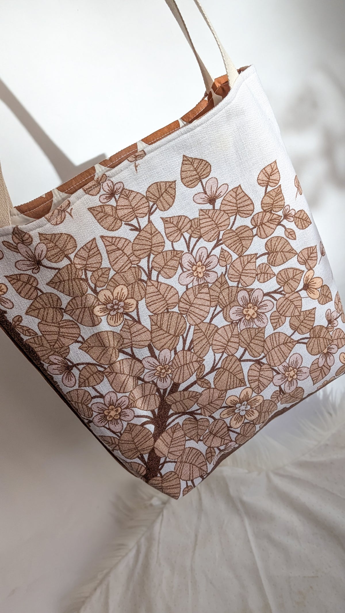 Upcycling Einkaufsbeutel Blätter & Herzen Einkaufstasche "Omi's Tischdecke"