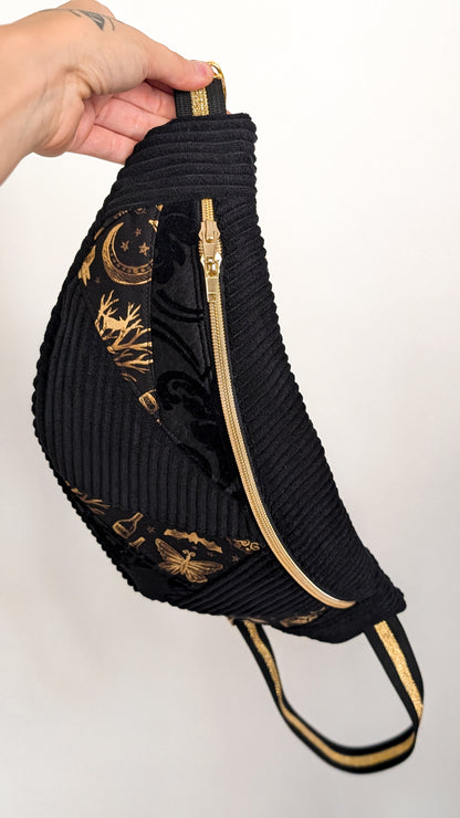 Zero Waste Bauchtasche Crossbody Bag Schwarz Gold Witch Halloween EINZELSTÜCK