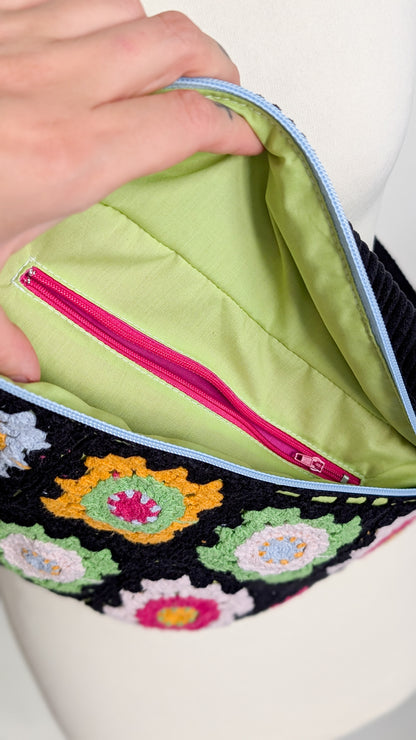 Upcycling XL Cord Bauchtasche Granny Squares Häkel Tasche LIMITIERT