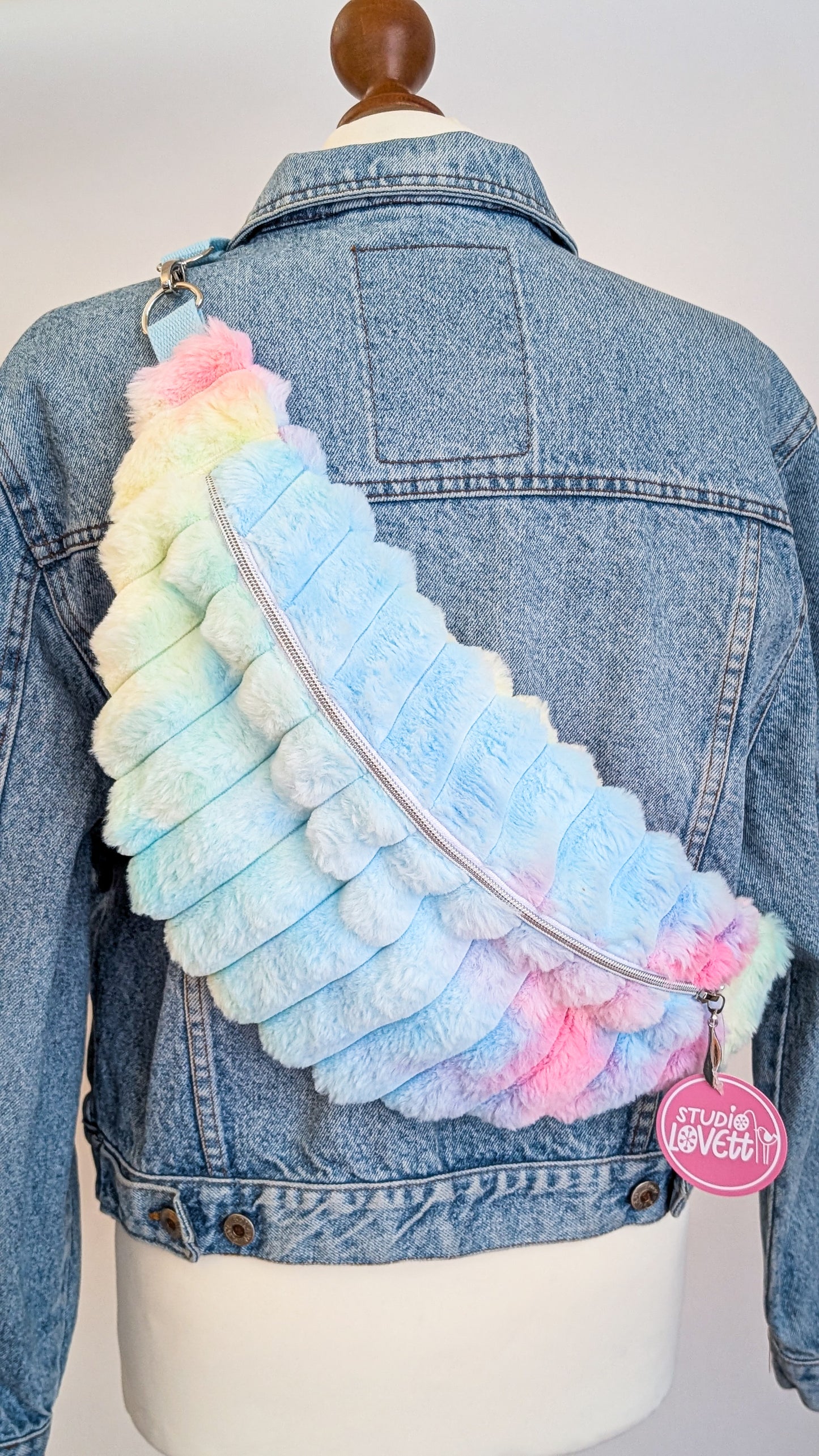 Große XL Umhängetasche Rainbow Plüsch Bauchtasche Kuschelfell