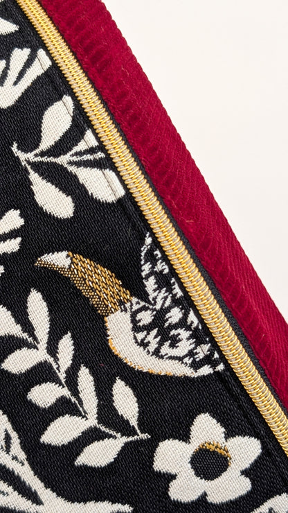 Große XL Umhängetasche Folklore Cord Schwarz/Weiß/Gold Weinrot