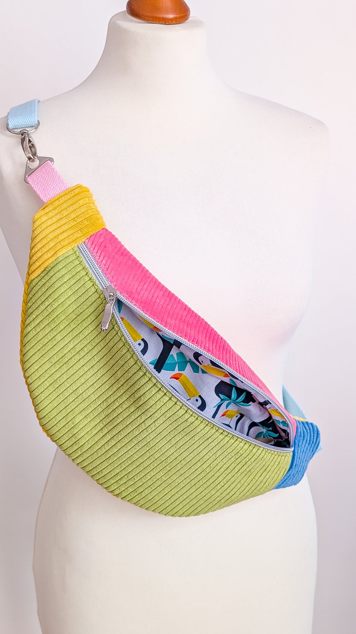 Bunte Colorblocking Cord Bauchtasche Sommer TROPICAL Tucans