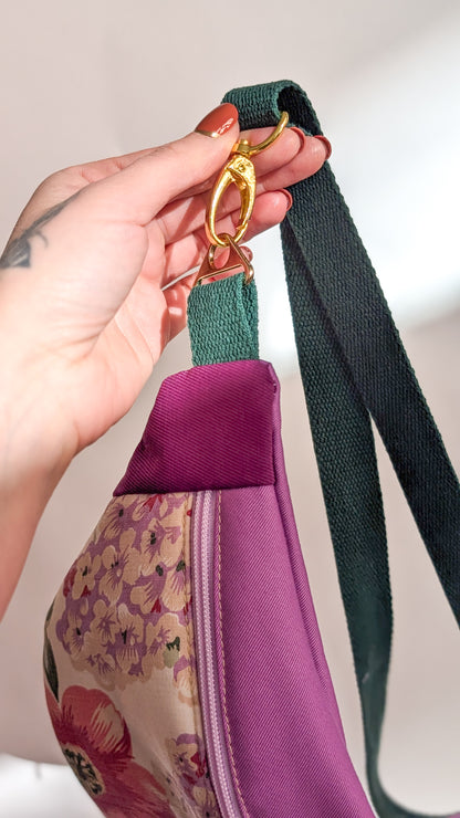Upcycling Bauchtasche Granny Hipbag Flieder Blumen - 2 Styles
