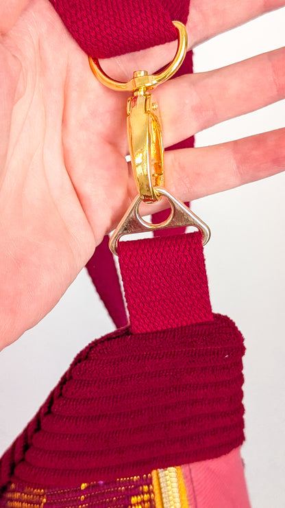 Upcycling Bauchtasche Crossbody Bag LEO Burgund/Gold Einzelstück