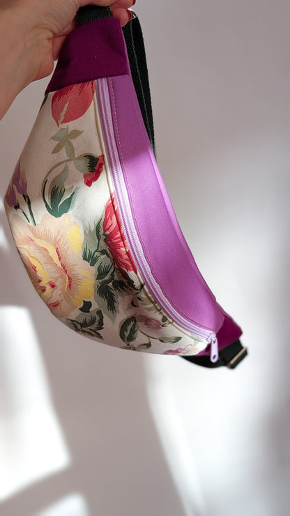 Upcycling Bauchtasche Granny Hipbag Flieder Blumen - 2 Styles