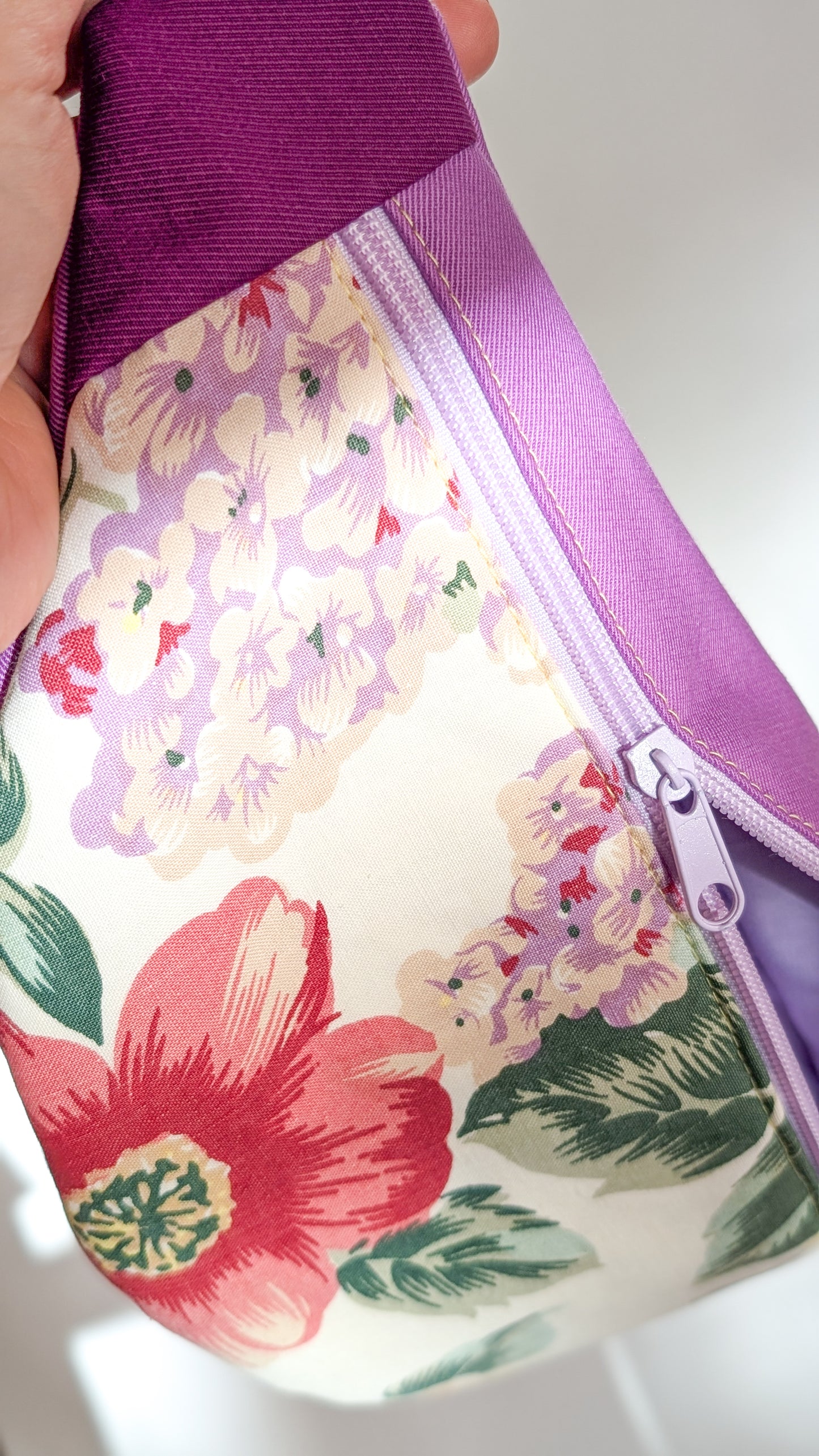 Upcycling Bauchtasche Granny Hipbag Flieder Blumen - 2 Styles