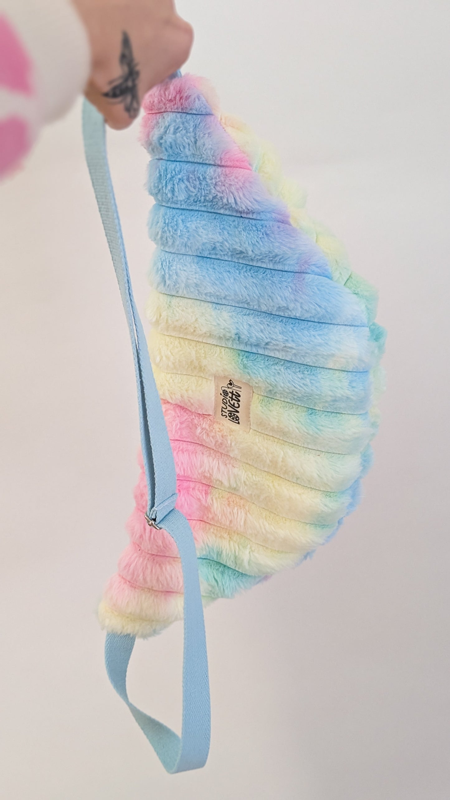 Große XL Umhängetasche Rainbow Plüsch Bauchtasche Kuschelfell