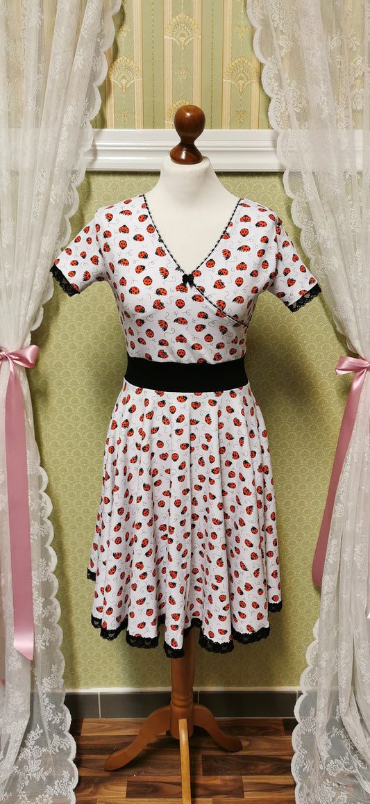 SALE | ANNEMARIE_D08 Rockabilly Schleifen Swing Wickelkleid MARIENKÄFER | UNIKAT