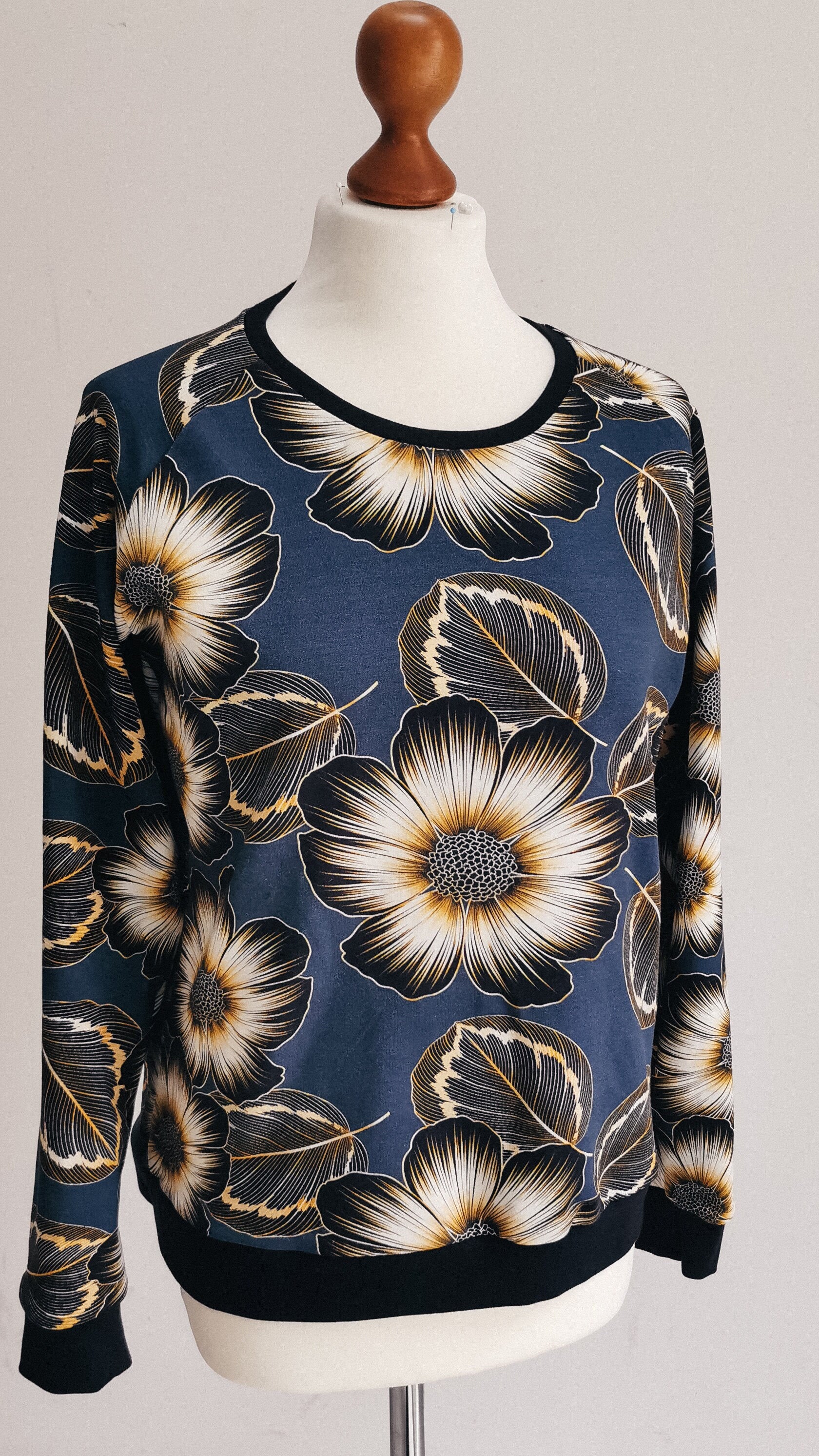 SAM_05 Petrol Gold Blumen Sweatshirt Rockabilly Raglan Longsleeve